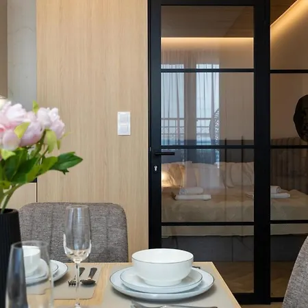 Apartament Citypark Skyline With Balcony & Free Parking Bratysława